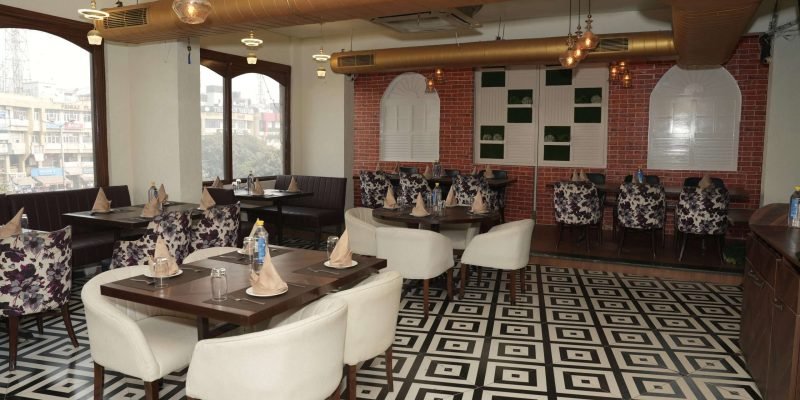 Oye! Punjab Fine Dining Restaurant & Bar