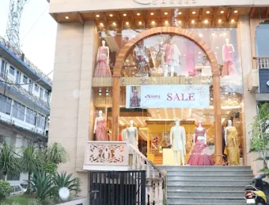 KAMNI SAREES