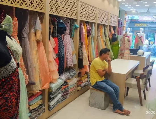 Kamni Sarees