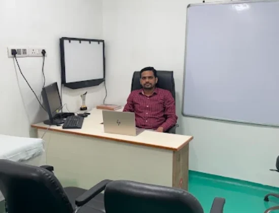 Dr Ravindran – Endovascular & Interventional Radiologist